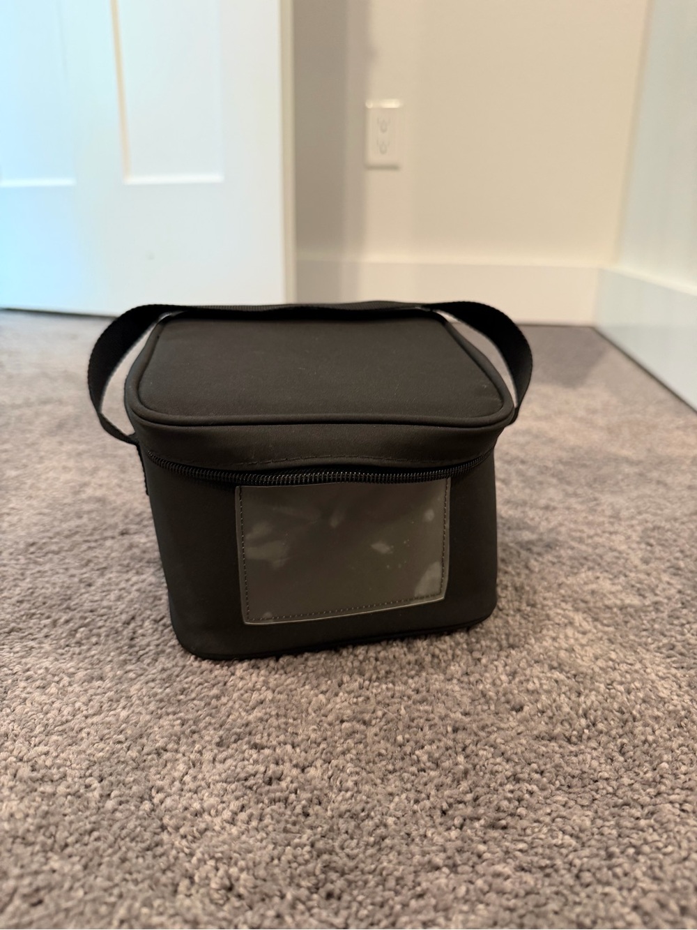 Medela Black Insulated Pump Bag